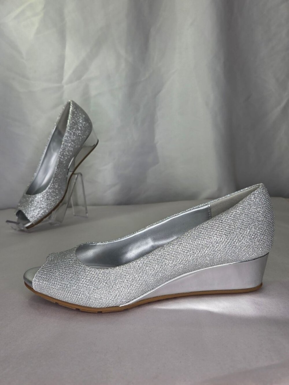 Bandolino Candra Low Wedge Peep Toe Dress Pumps, Size: 8 M